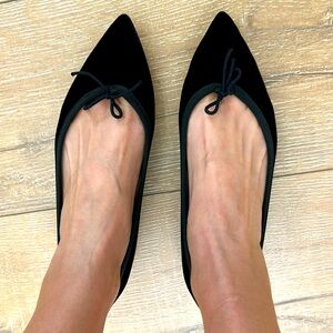 Black suede, flat ballerina shoes
By REPETTO  size 38